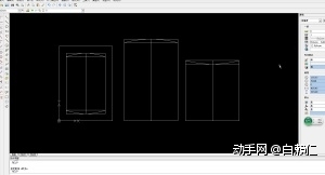 都是因為有孤線設計，所以以CAD幫忙畫紙樣。