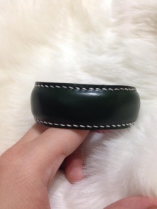 墨綠色馬臀皮手環