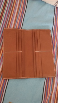 基本款长夹，棕色胎牛皮，12卡位，骨软，20*10cm